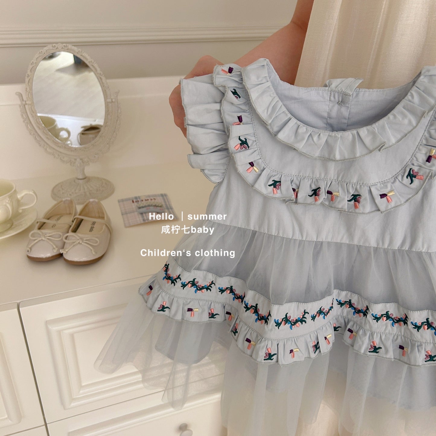 Đầm xanh dương phối voan cho bé gái