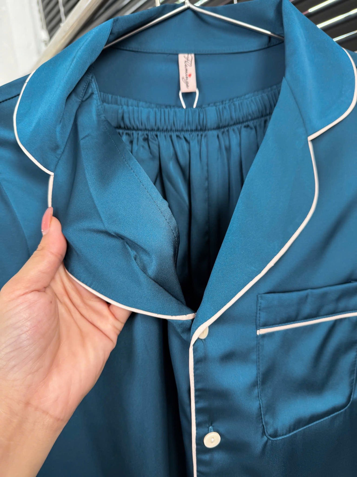 Pijama tay dài quần dài lụa latin trơn viền lụa