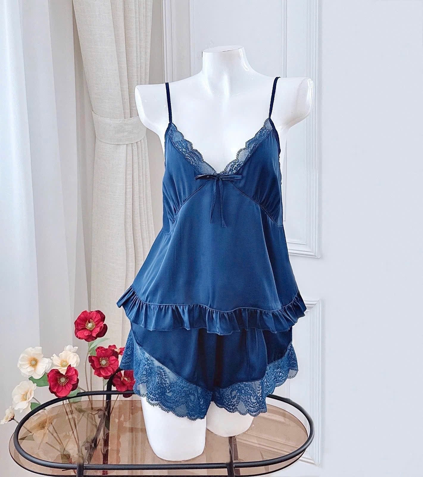 Bộ 2 dây quần đùi lai bèo siêu xinh