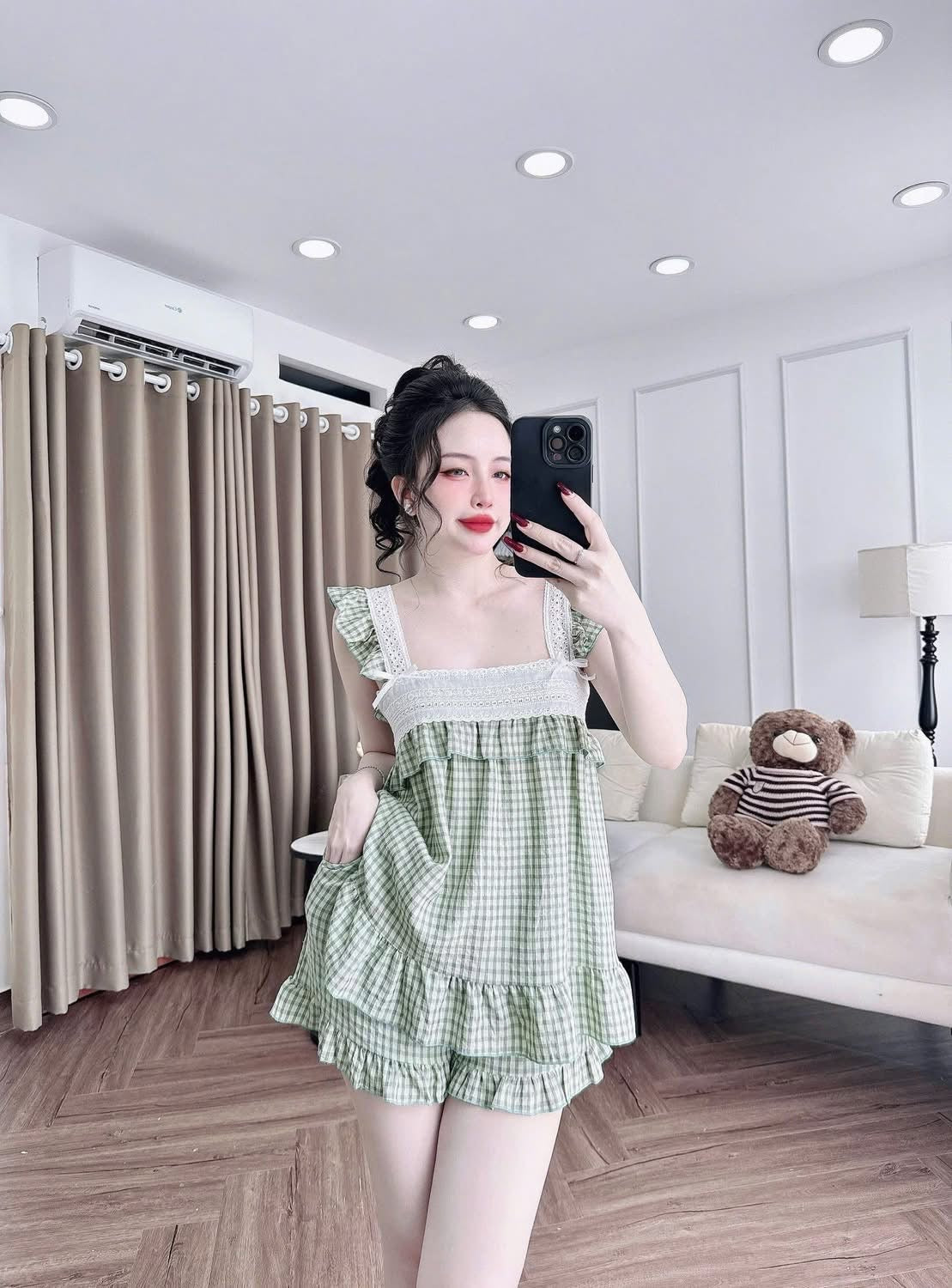 Bộ ngủ đùi caro phối ren tiểu thư