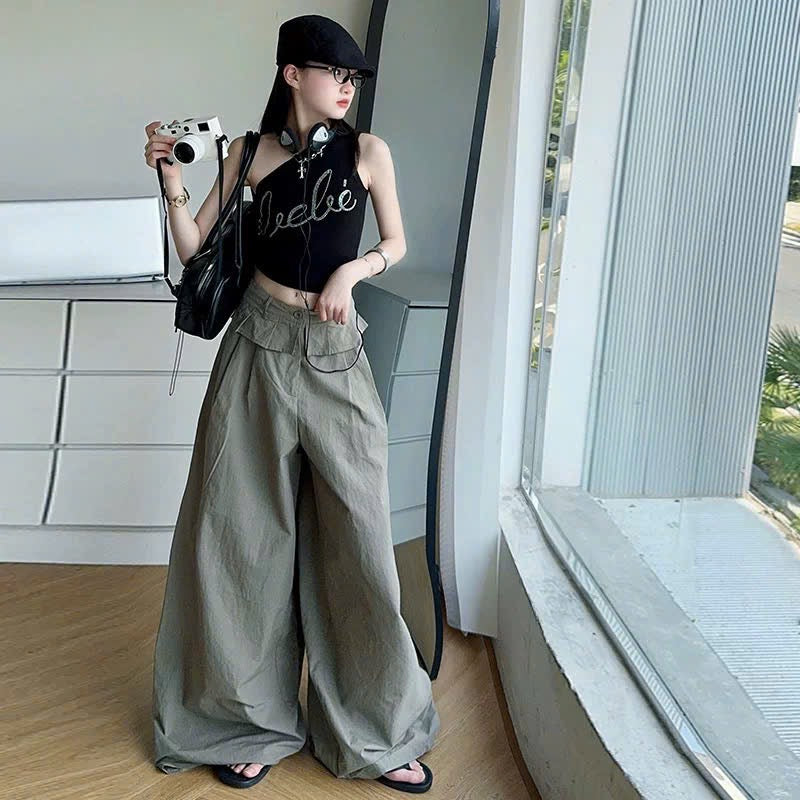 Set áo lệch vai và quần ống rộng nữ tính
