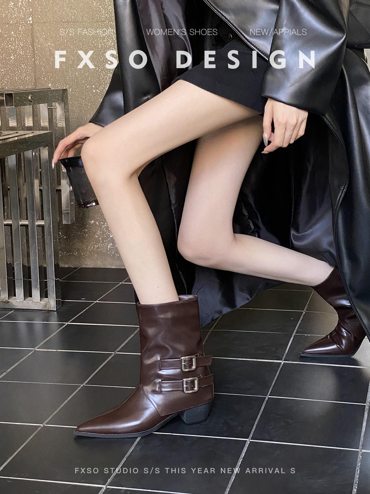 Giày boots mũi nhọn cổ thấp phong cách cao bồi