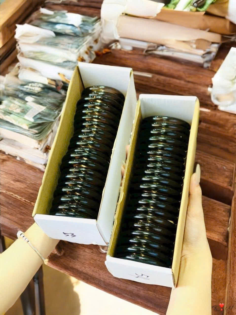 Vòng Thạch Anh Khói tông màu trầm