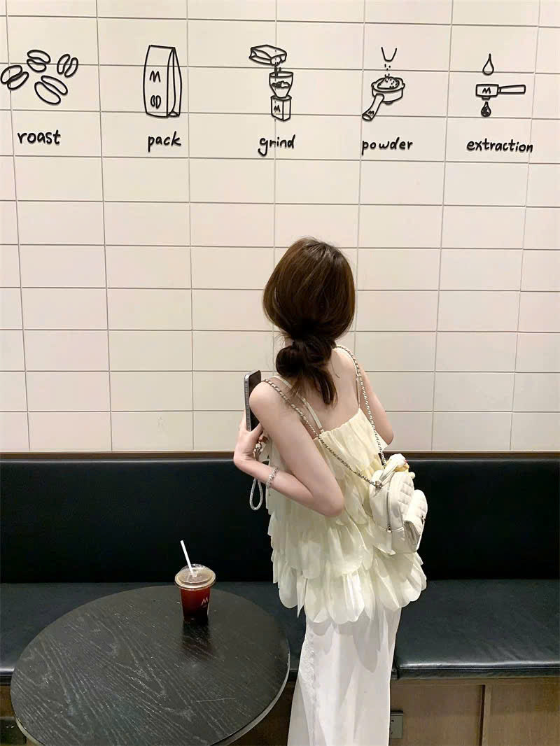 Áo 2 dây nhún bèo vàng nhạt