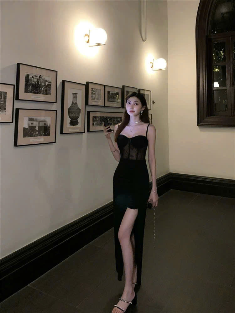 Đầm dài phối ren xẻ tà ôm body quyến rũ