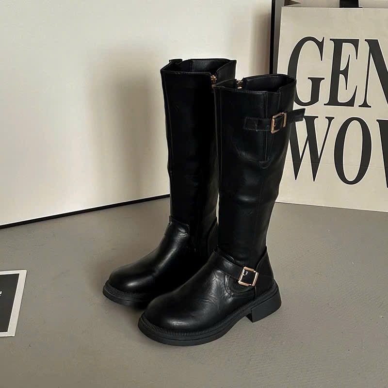 Boots cổ cao mũi tròn khóa cài