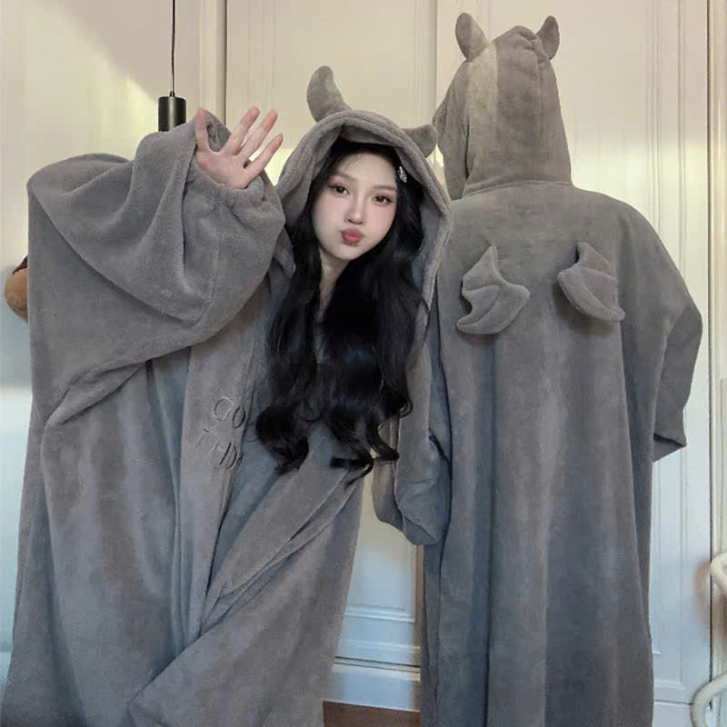 Hoodie ngủ dáng dài ác quỷ cho cặp đôi