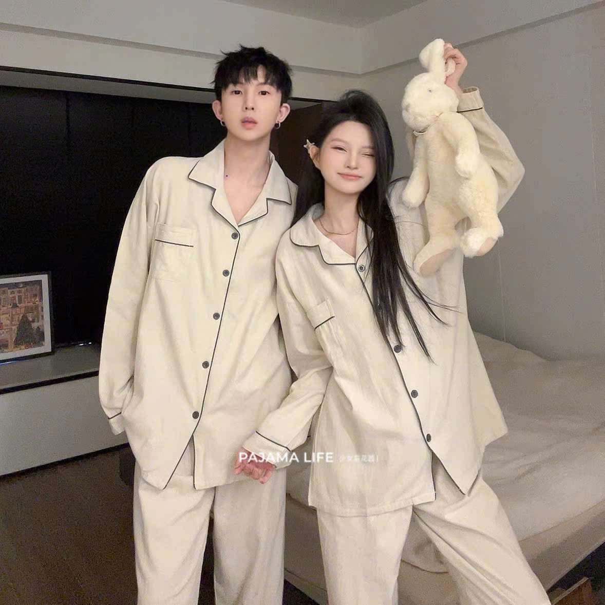 Pijama cặp đôi form truyền thống be viền xám