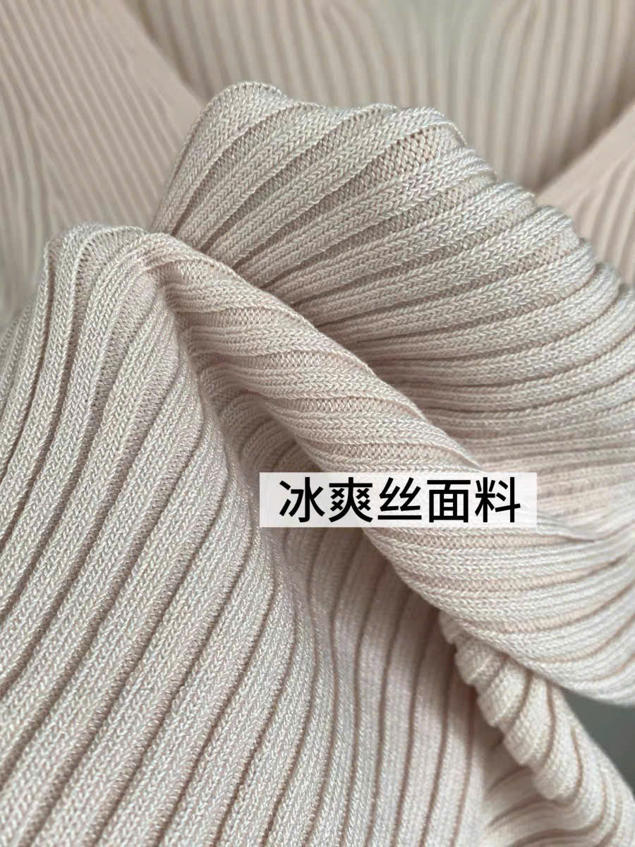 Áo len tay dài cổ V ôm body