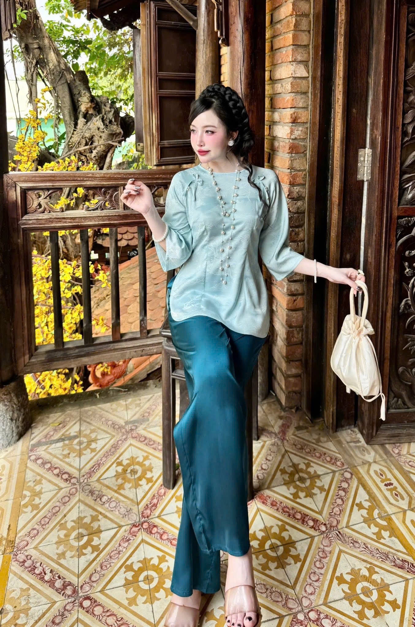 Đồ lam gấm trơn vải xịn tay lỡ
