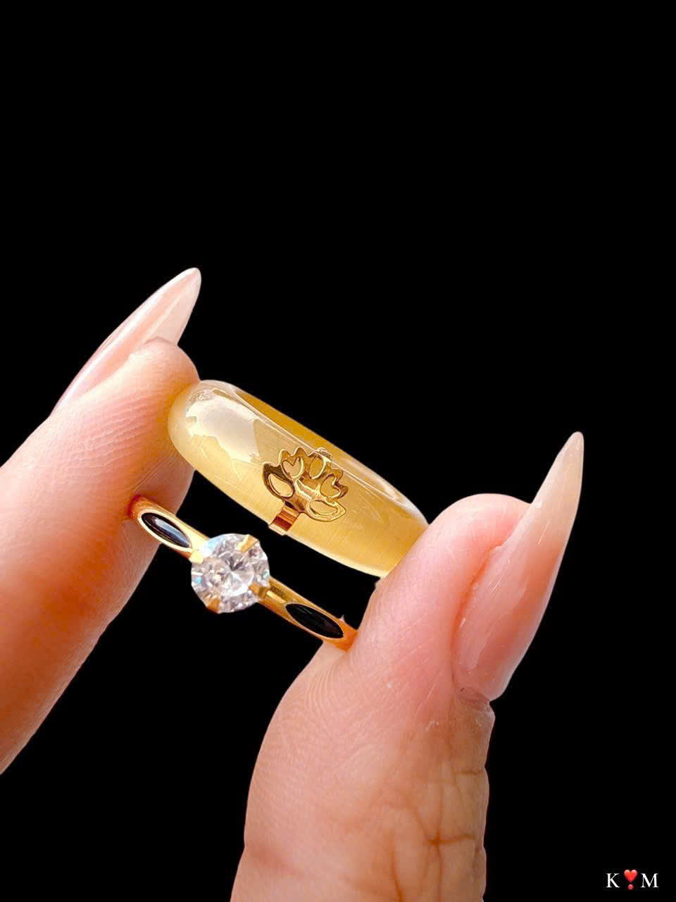 Combo nhẫn vàng 10k và nhẫn ngọc bọc sen vàng