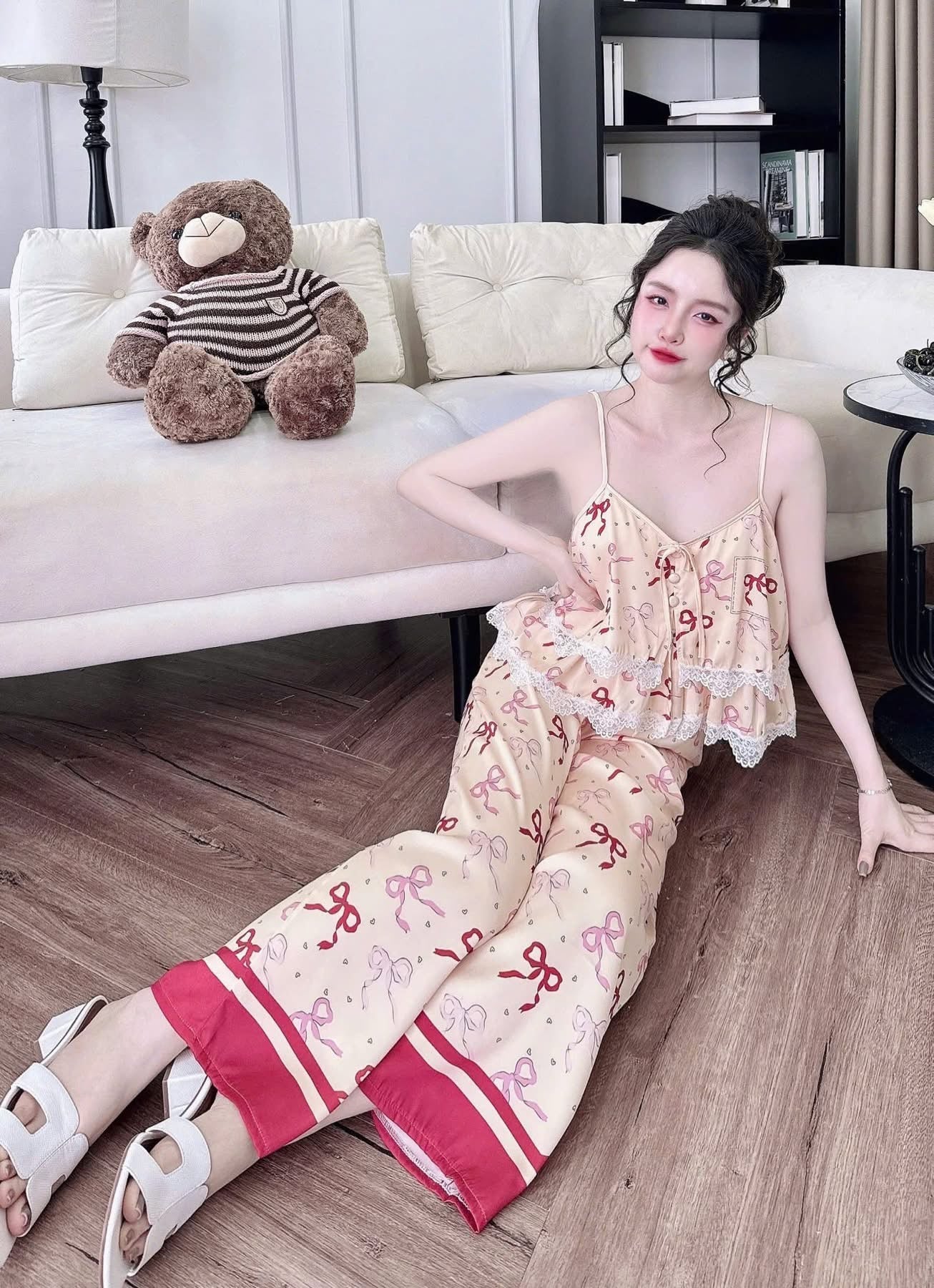 Bộ mặc nhà 2 dây quần dài lụa latin