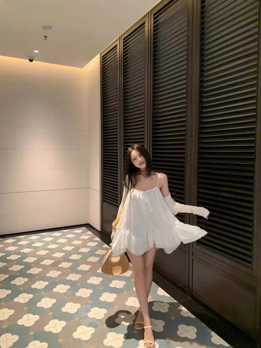 Đầm babydoll 2 dây xinh xắn