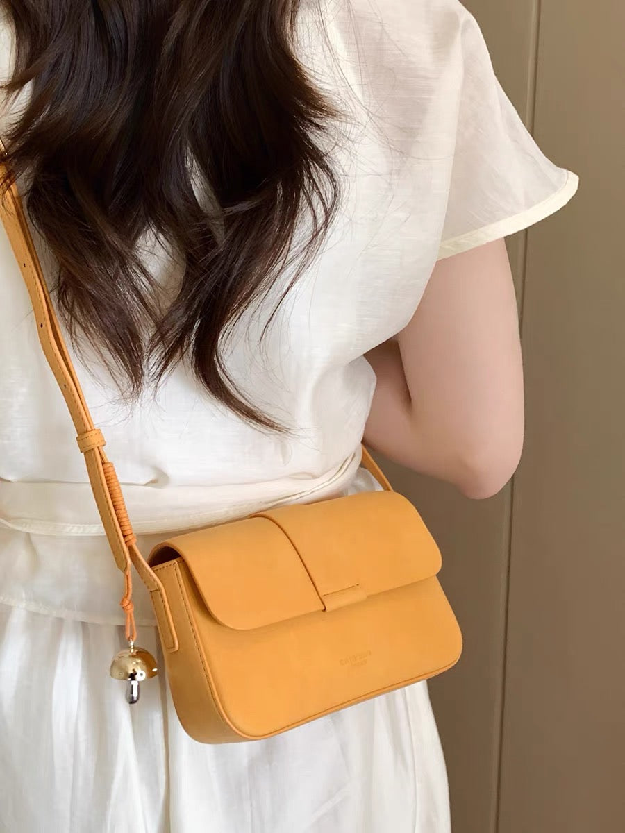Túi đeo chéo nắp gập Chio’2nd
