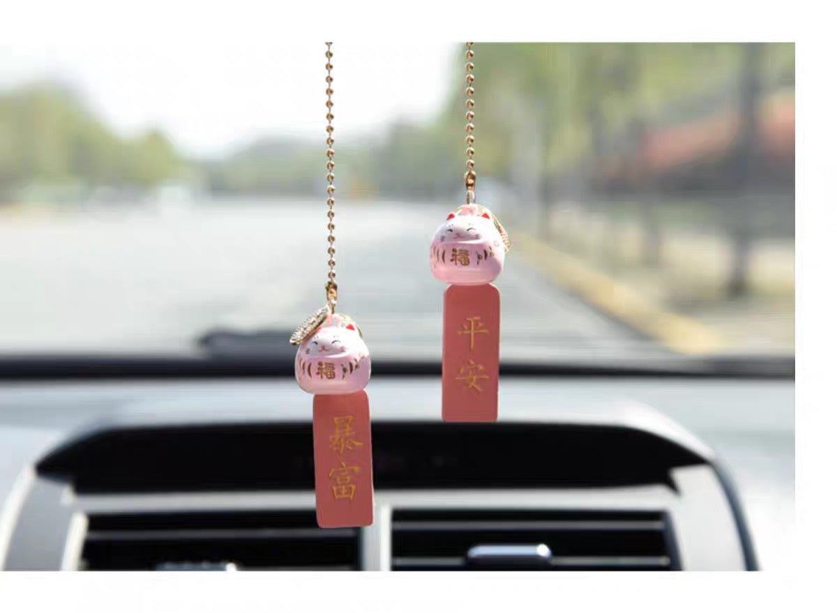 Đôi mèo thần tài treo xe may mắn