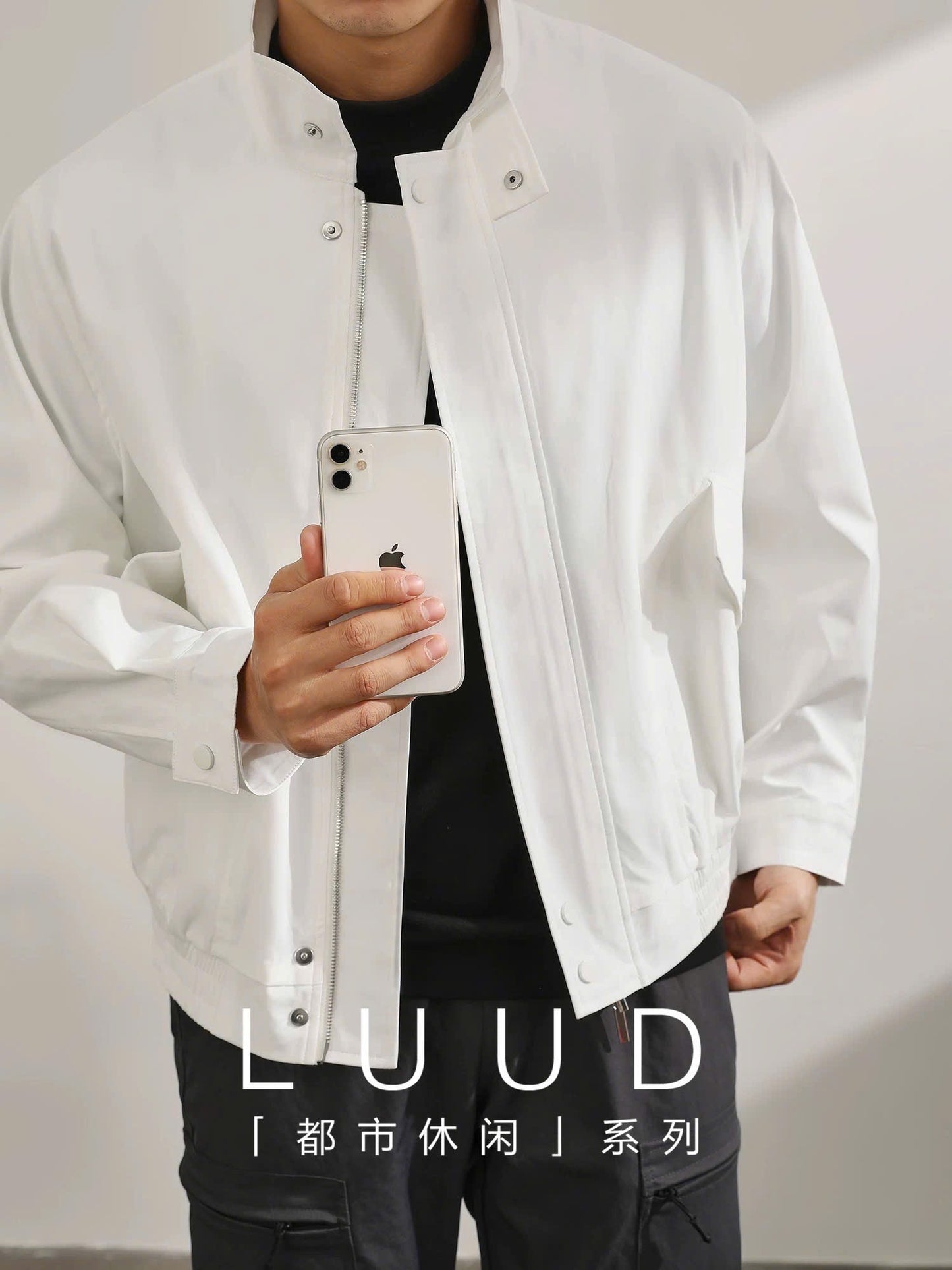 Áo khoác bomber trắng 2 dây kéo xịn xò