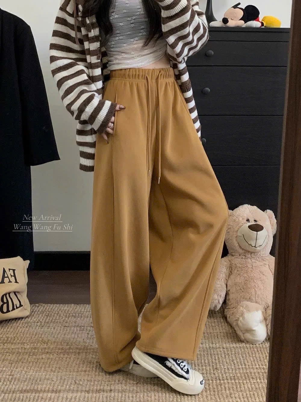 Quần ống suông trendy