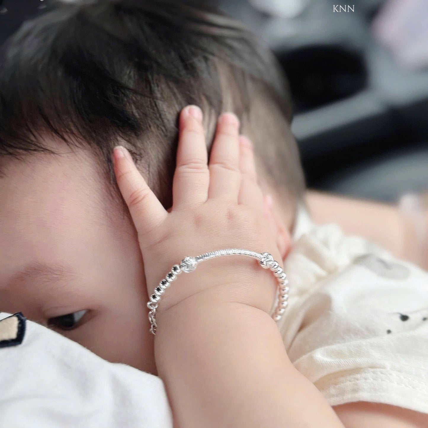 Lắc bạc dạng tròn cho bé