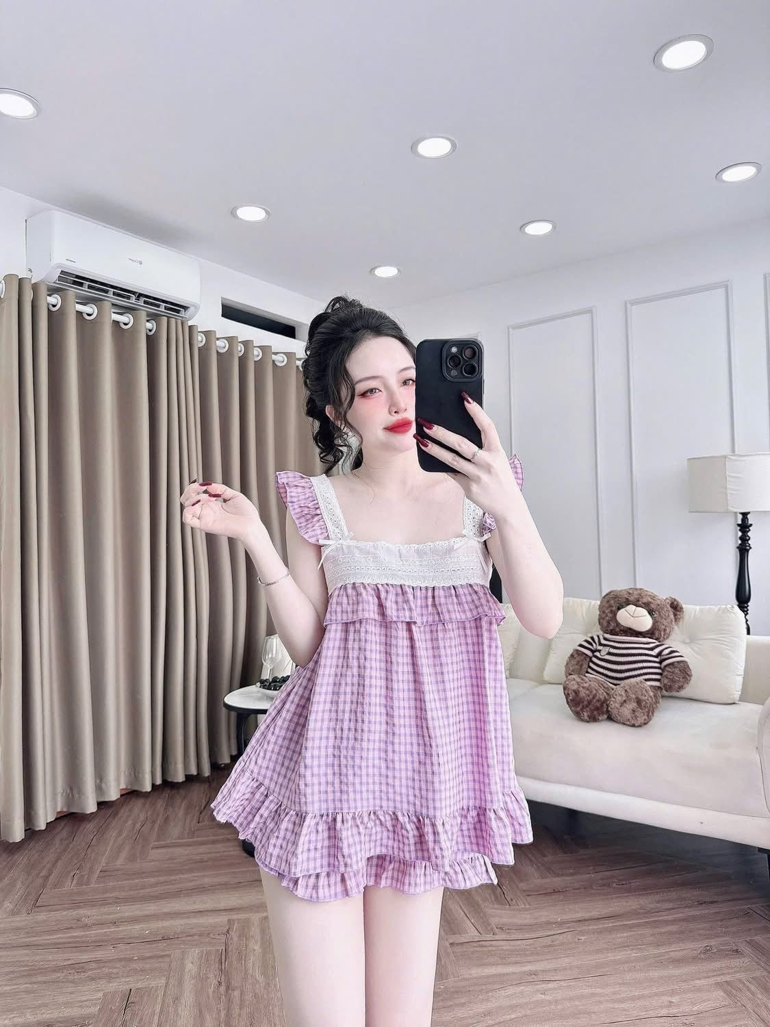 Bộ ngủ đùi caro phối ren tiểu thư