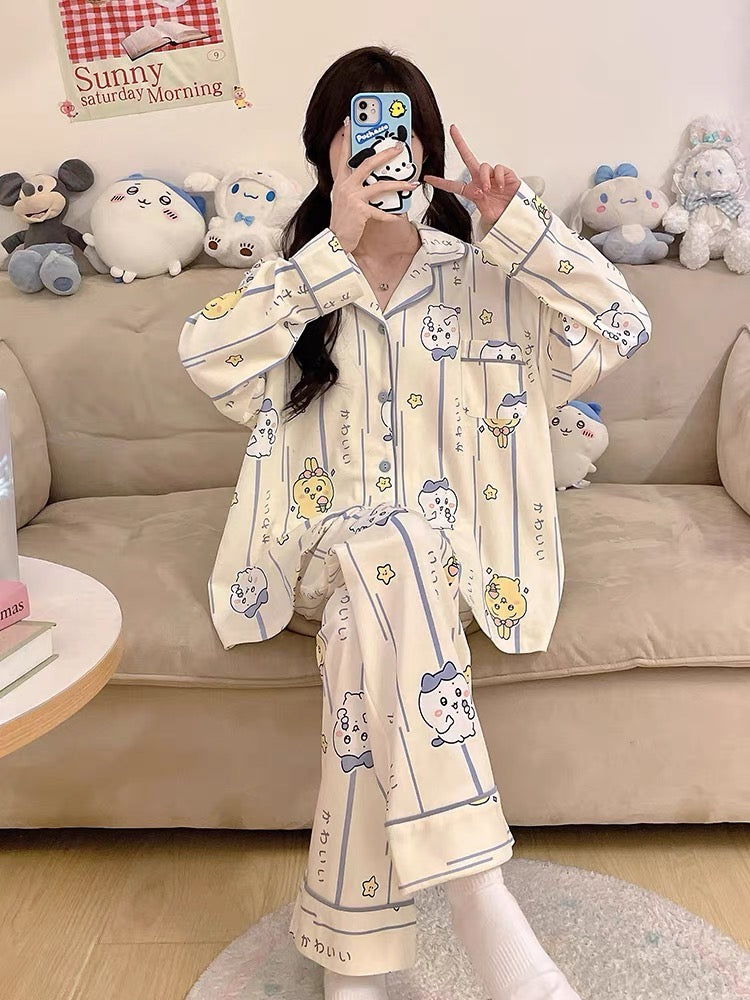 Pijama dài màu kem hoạt hình dễ thương