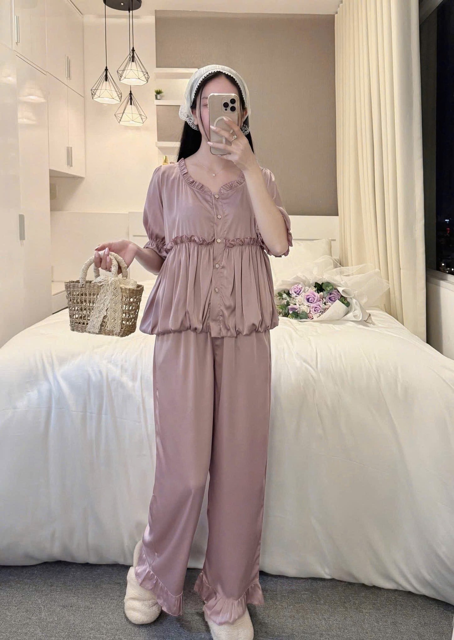 Bộ ngủ tiểu thư áo bí lụa tơ tằm