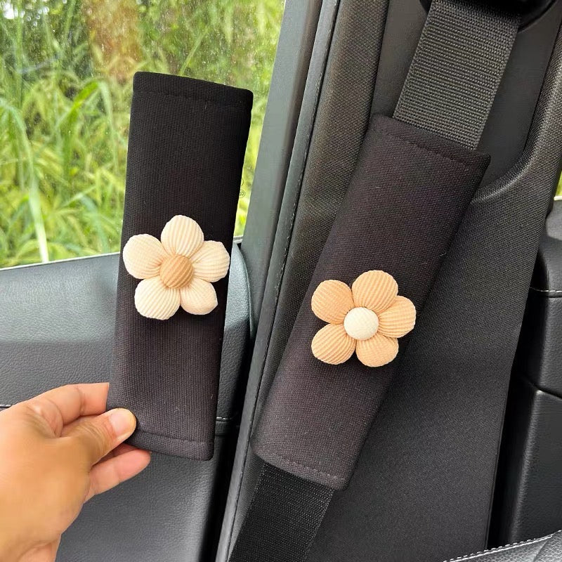 Bọc seat belt đen kèm thú dễ thương