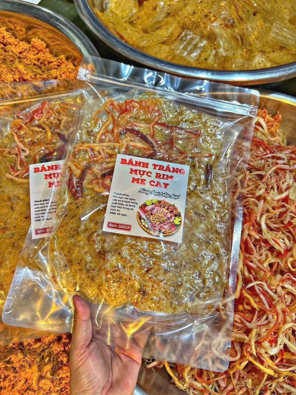 Bánh tráng mực rim me cay
