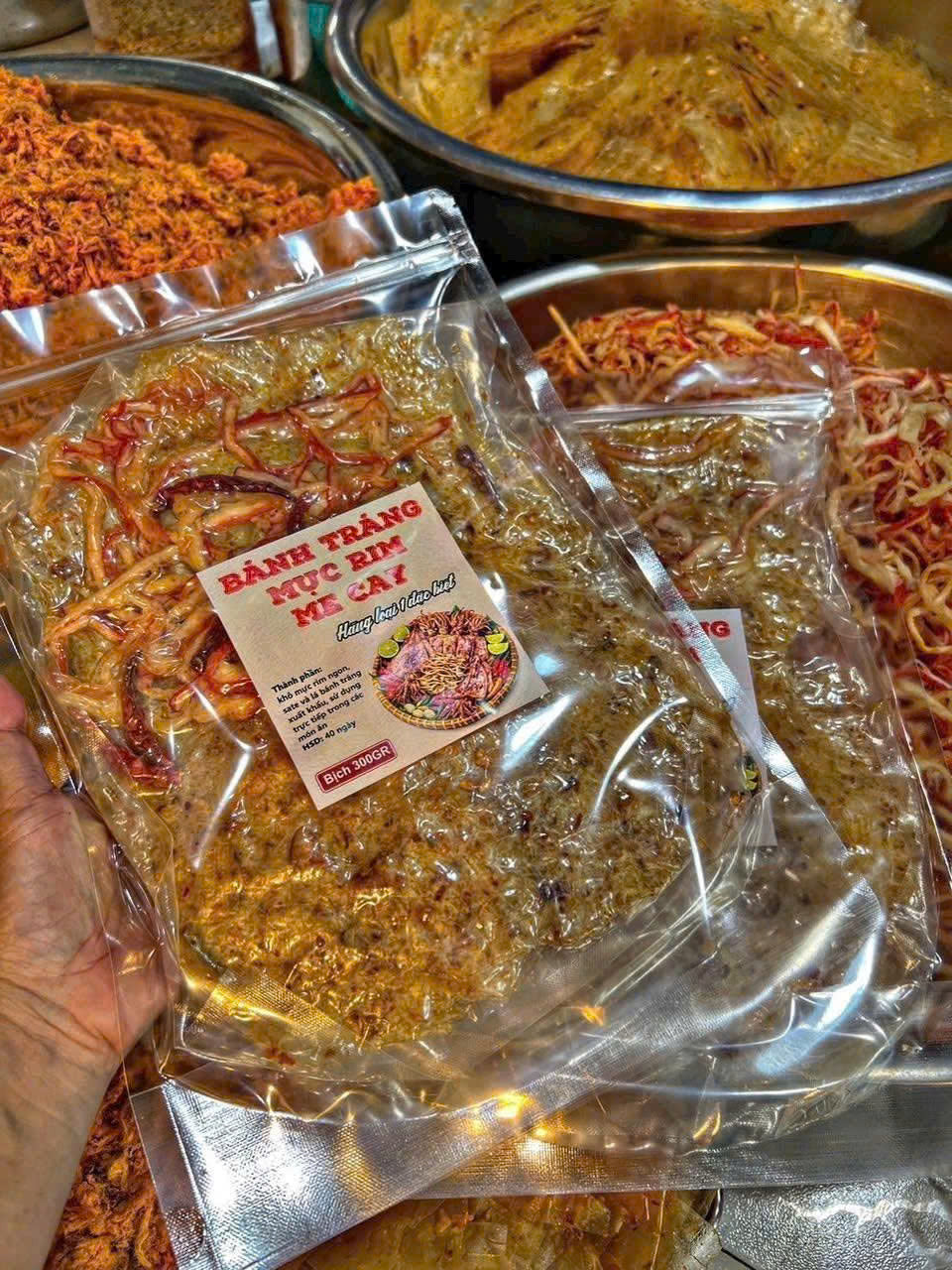 Bánh tráng mực rim me cay