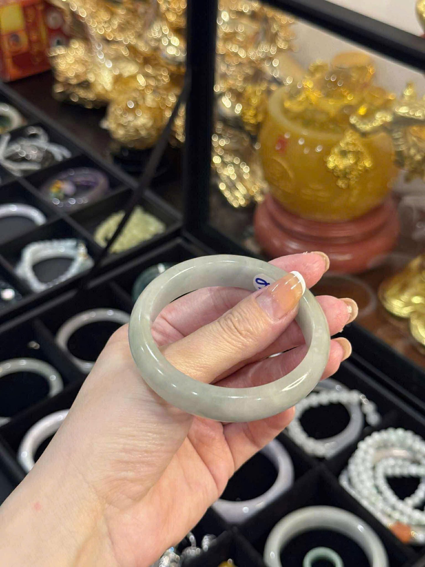 Vòng ngọc bản tone xanh