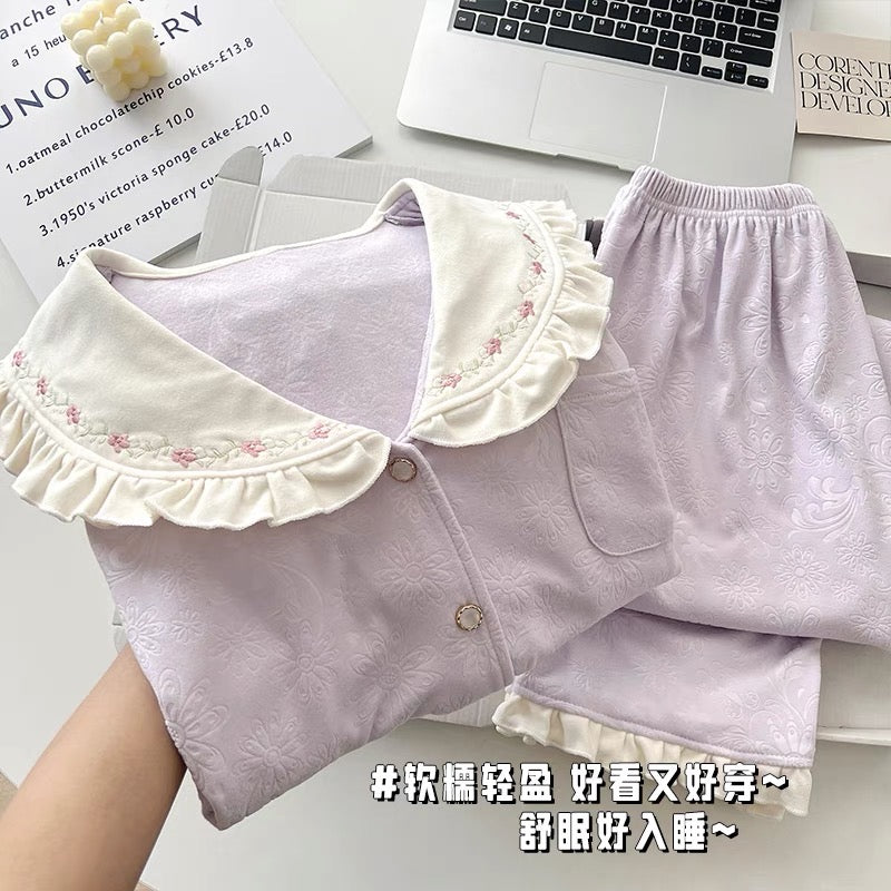 Pijama nhung dày dặn dập hoa nổi