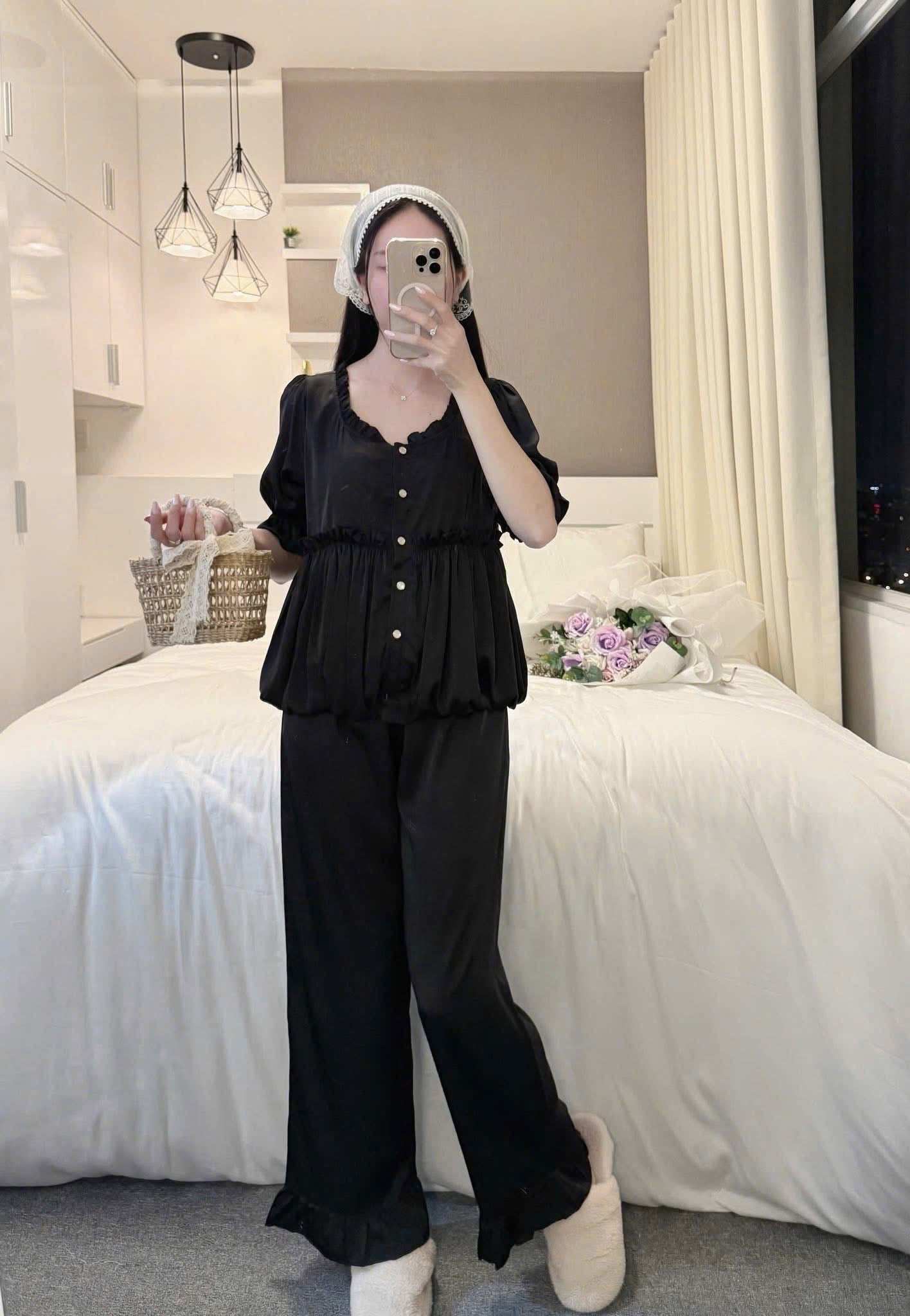 Bộ ngủ tiểu thư áo bí lụa tơ tằm