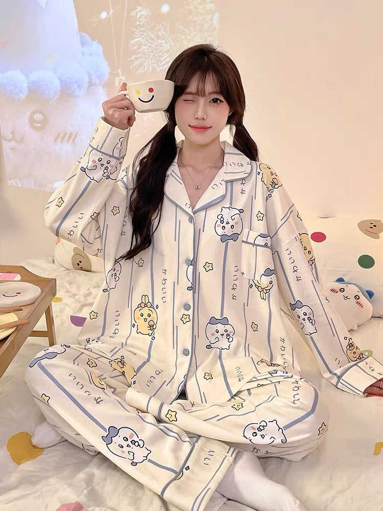 Pijama dài màu kem hoạt hình dễ thương