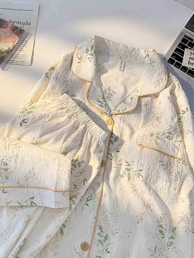 Pijama dài hoa lá dịu dàng