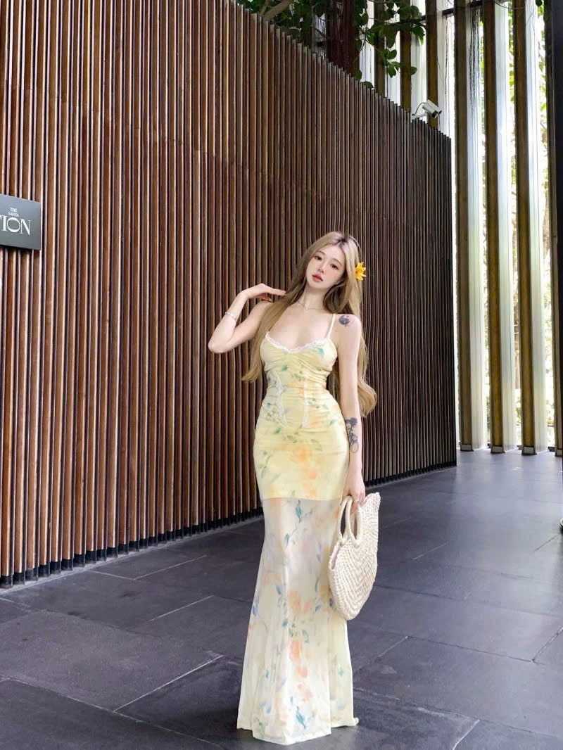 Đầm body 2 dây vàng tươi tắn