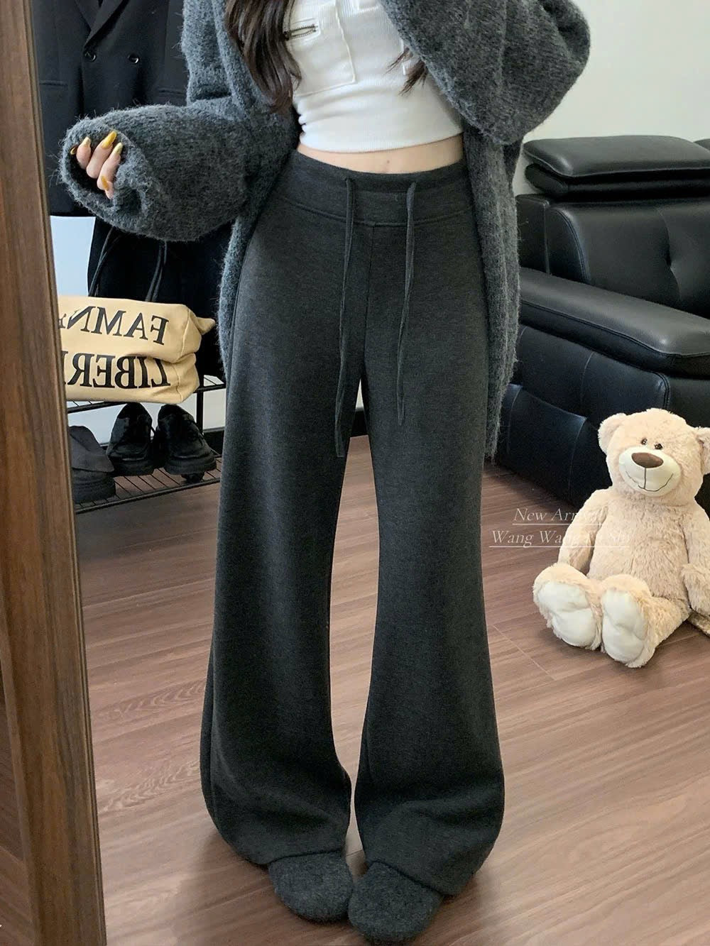 Quần ống suông trendy