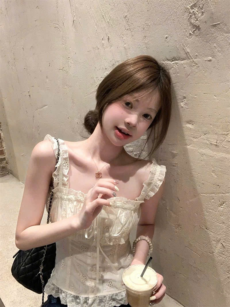 Áo 2 dây ren ngọt ngào