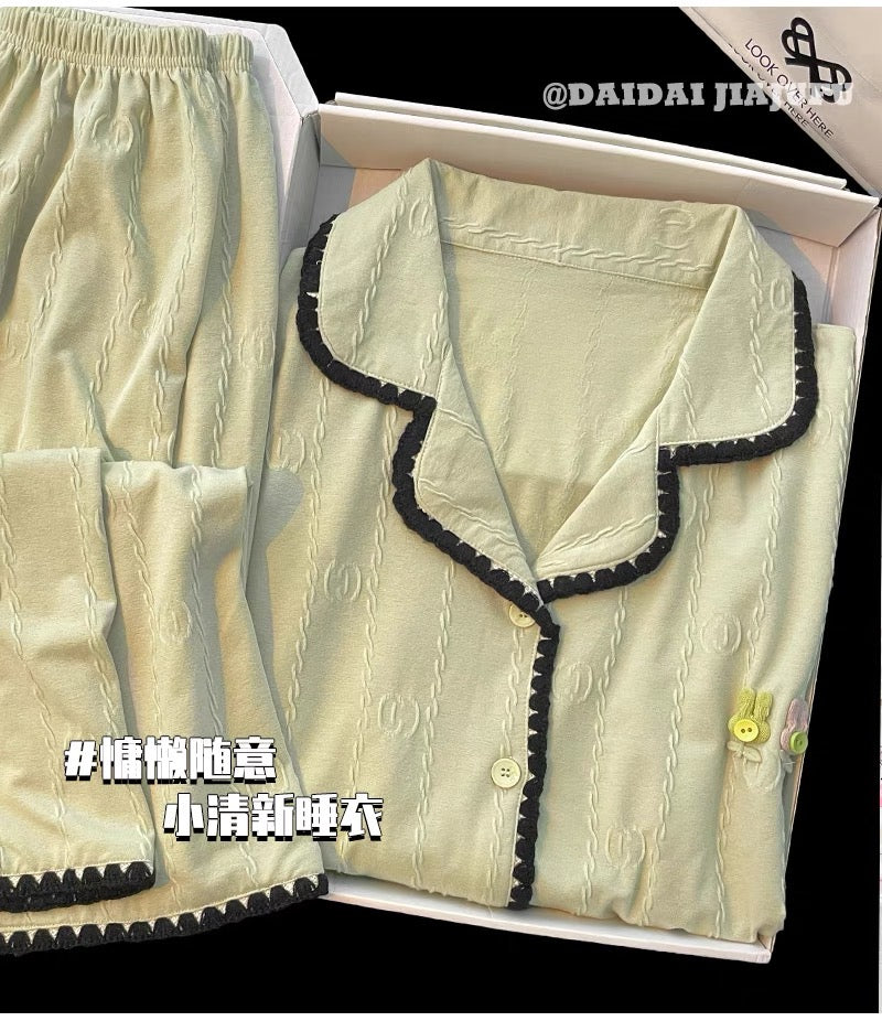Pijama dài cotton xanh lá viền đen