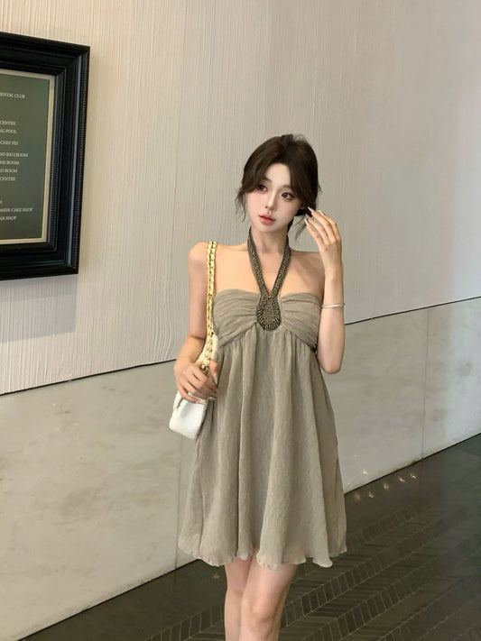 Váy ống cổ yếm đẹp cho mùa hè