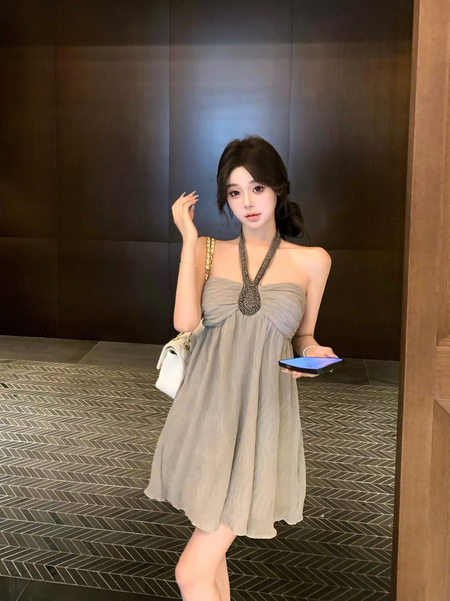 Váy ống cổ yếm đẹp cho mùa hè