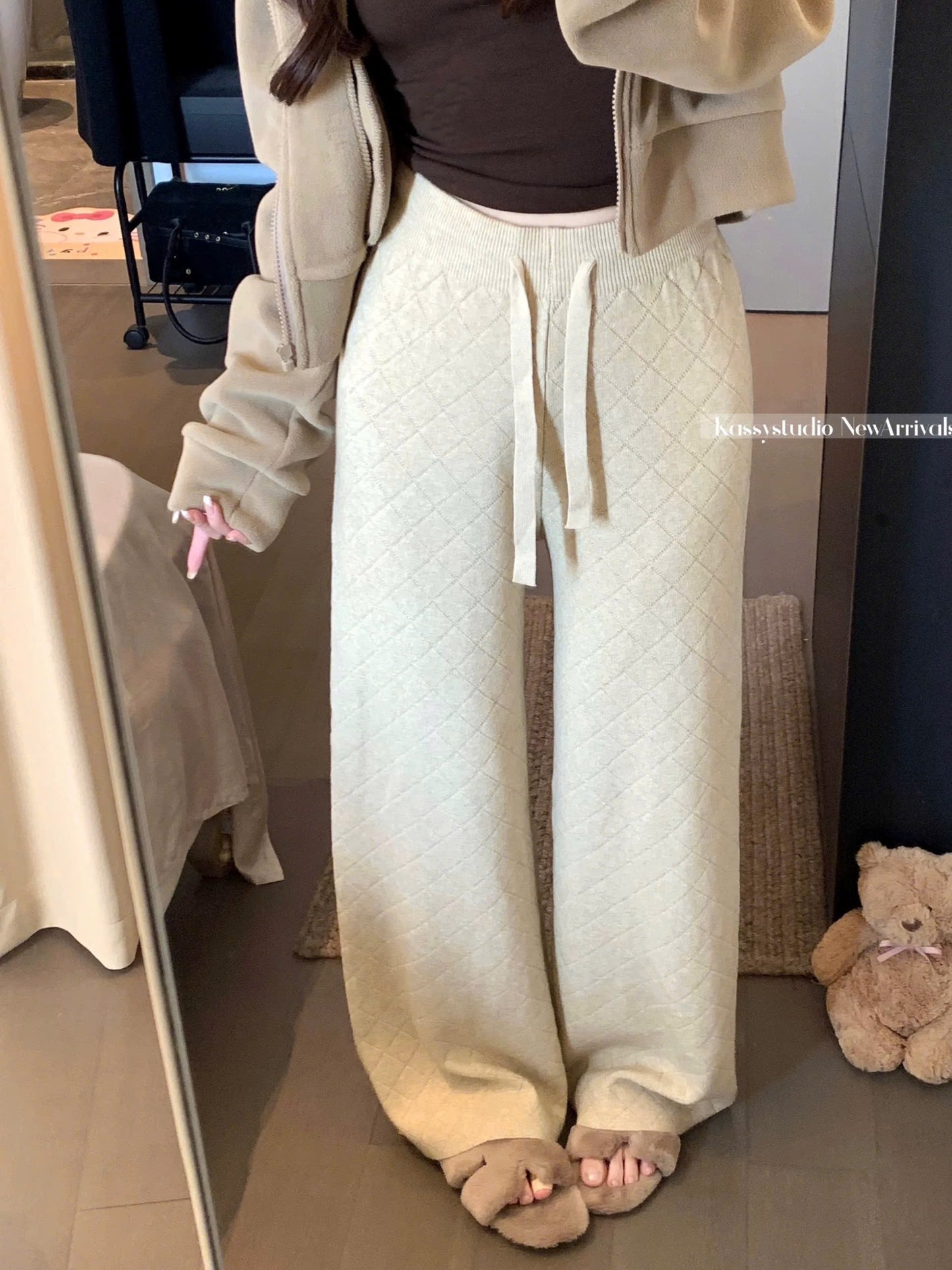 Quần ống suông trendy