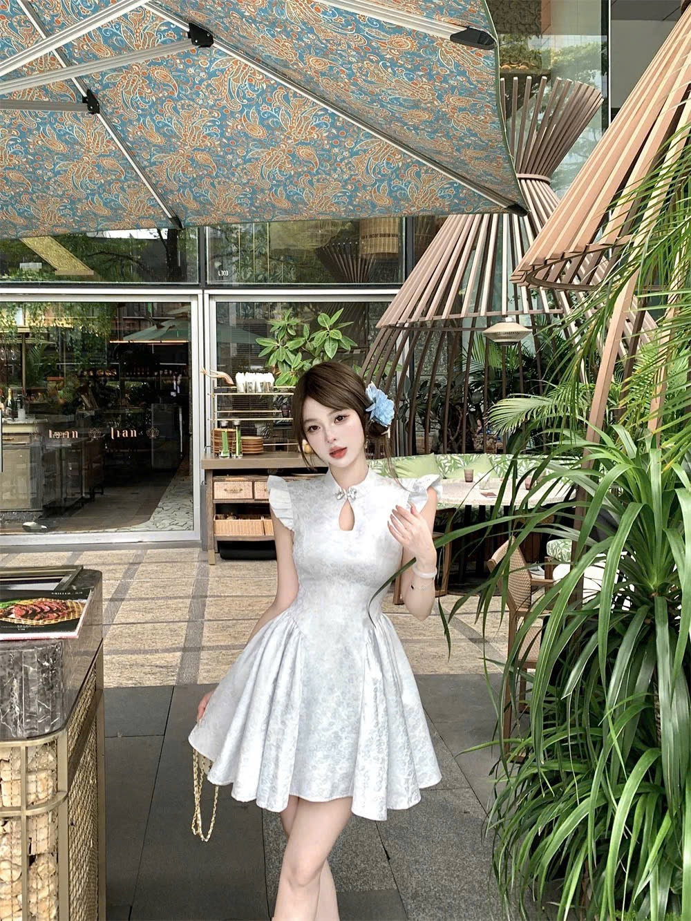Váy xoè cổ tàu thanh lịch