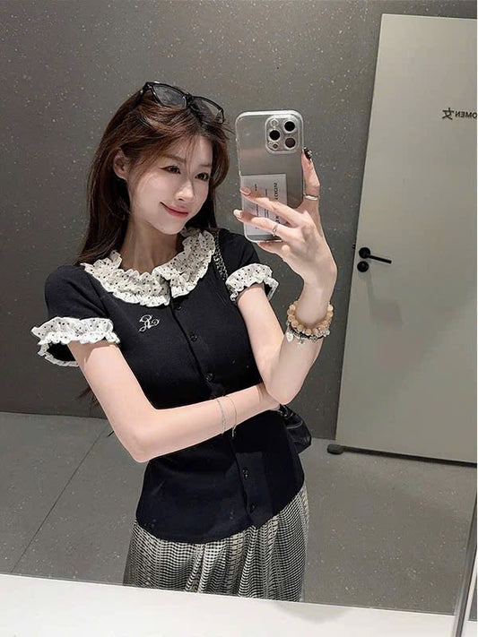 Áo cổ viền bèo trắng chấm bi tinh tế