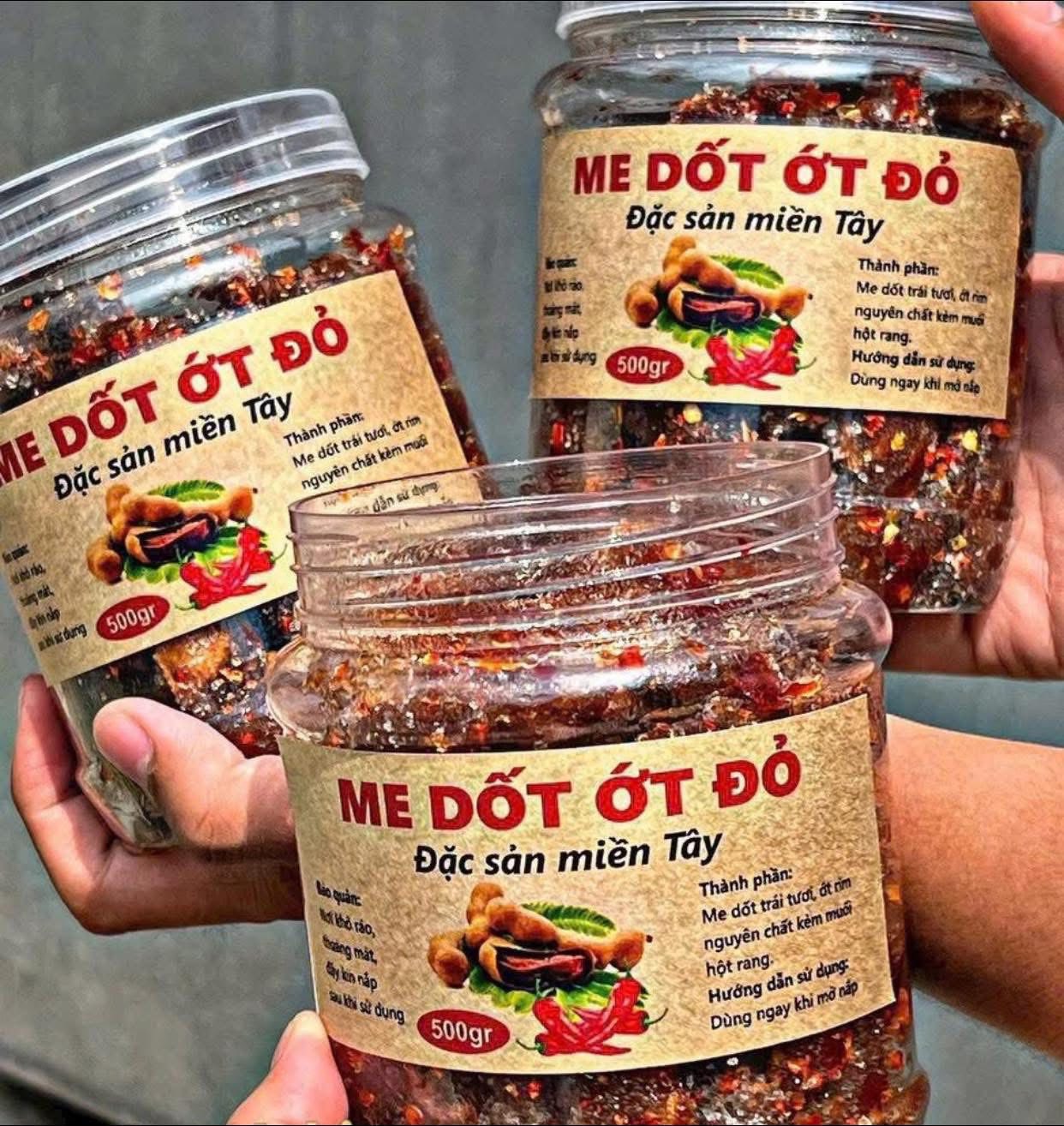 Me dốt ớt đỏ đặc sản Miền Tây