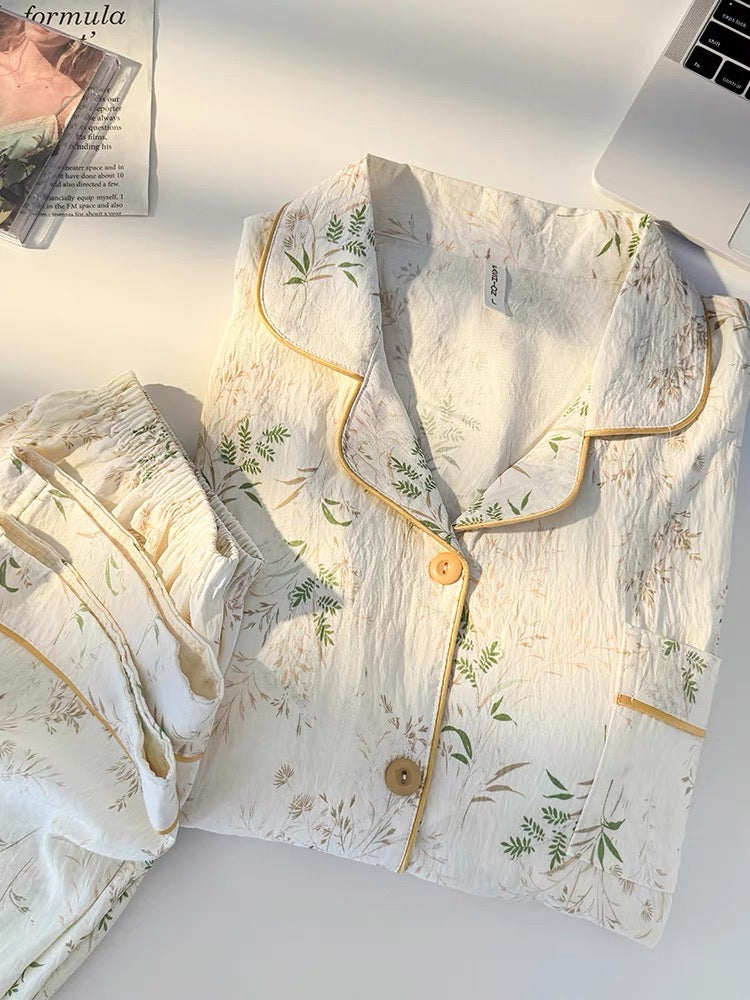 Pijama dài hoa lá dịu dàng