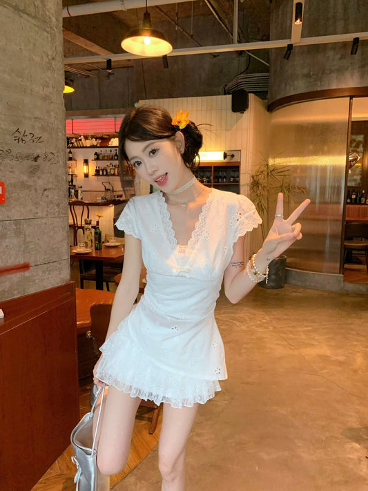 Set ren xinh trắng tinh