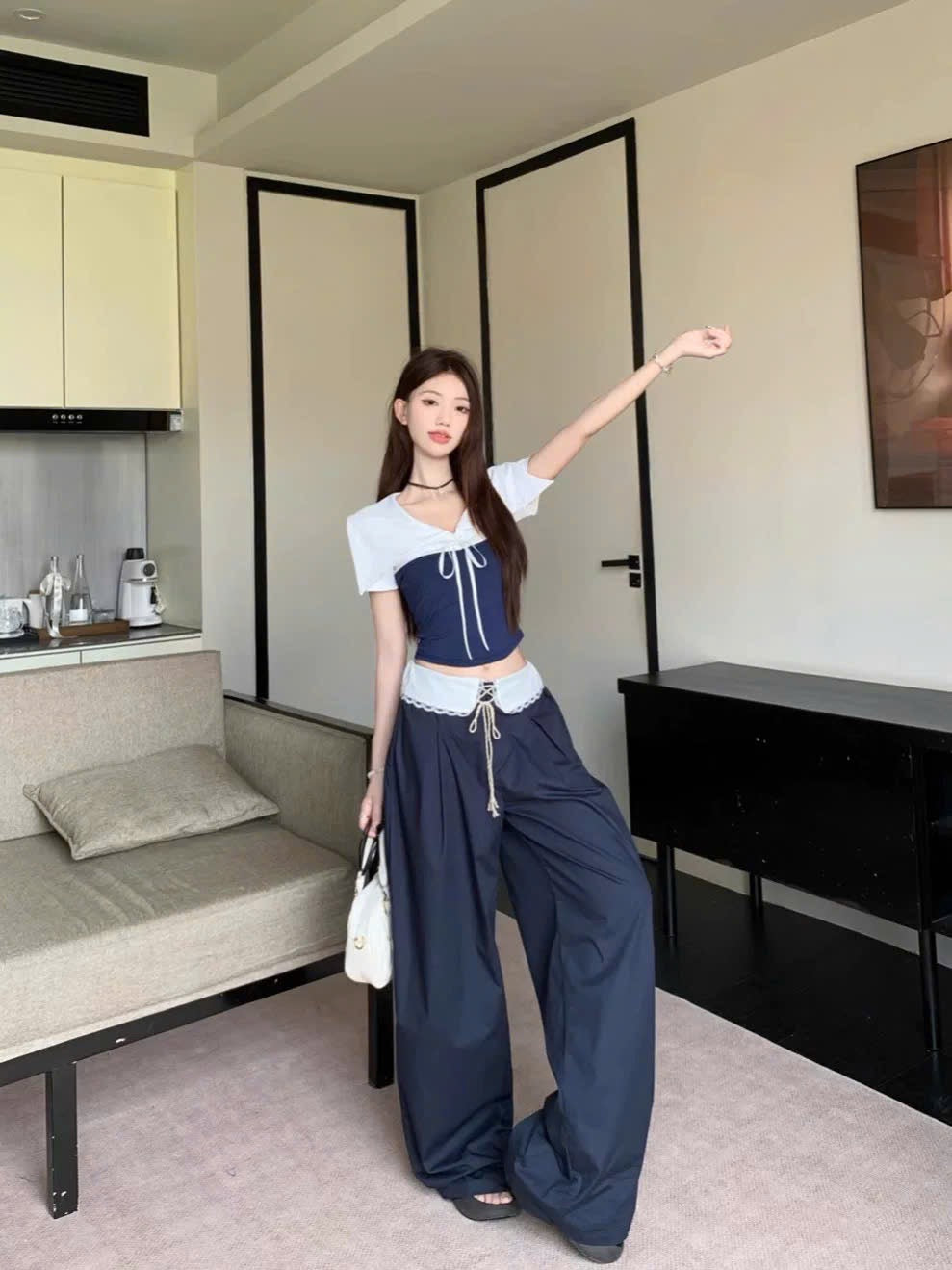 Set áo thun tay ngắn nơ ngực + quần ống rộng