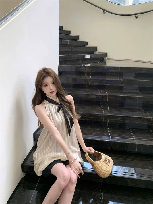 Váy yếm cột nơ tiểu thư