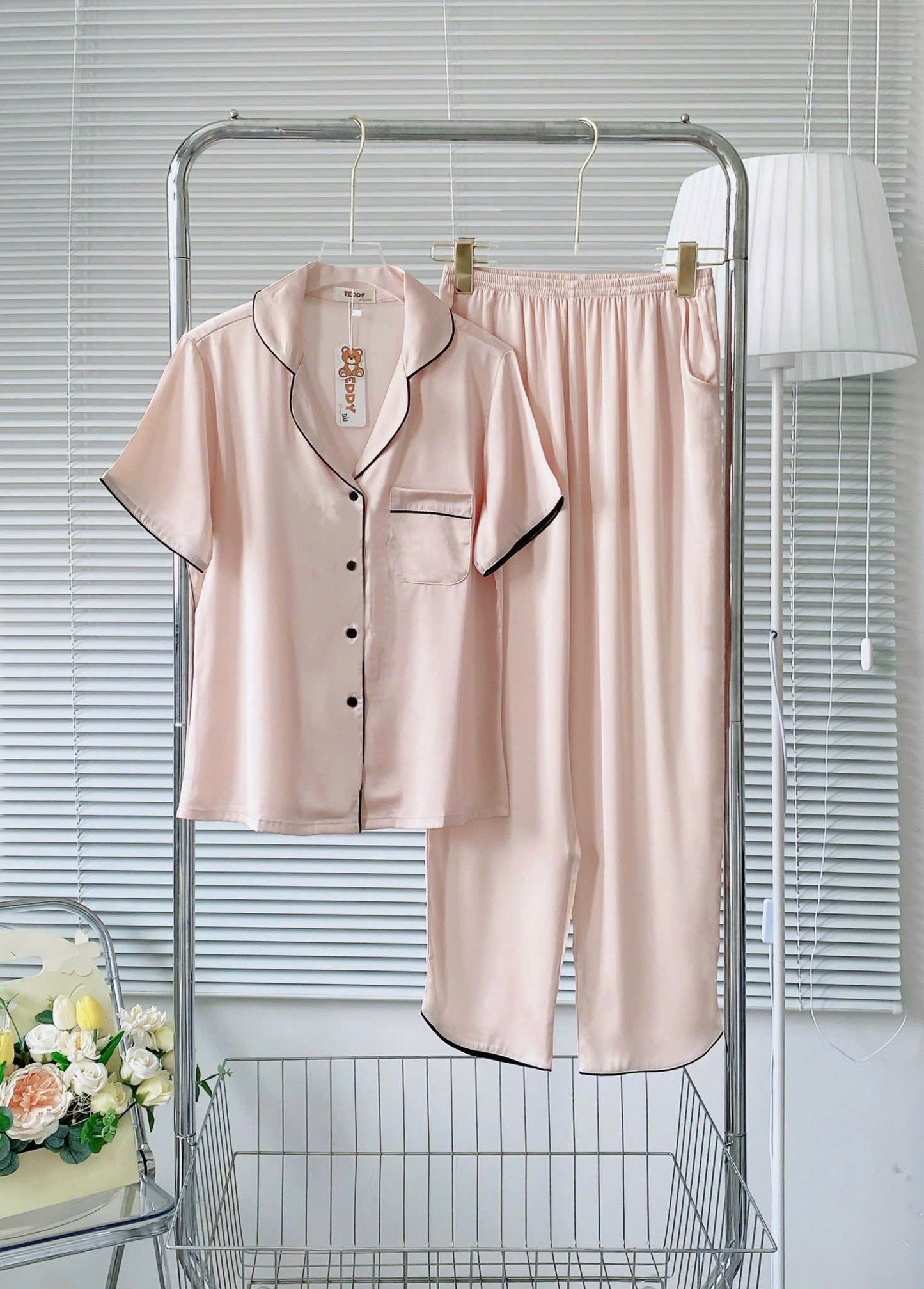 Pijama tay ngắn trơn Teddy viền lé lụa