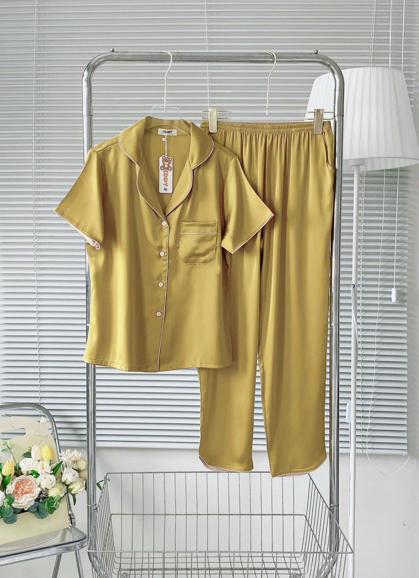 Pijama tay ngắn trơn Teddy viền lé lụa