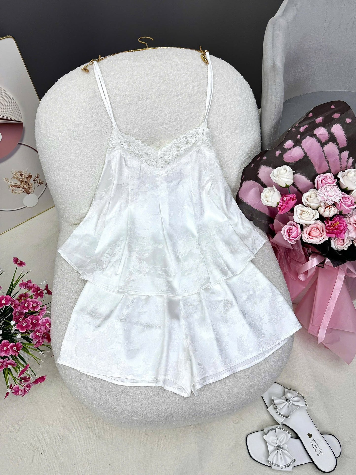 Đồ Ngủ Sexy 2 Dây Gấm Ánh Kim Quyến Rũ